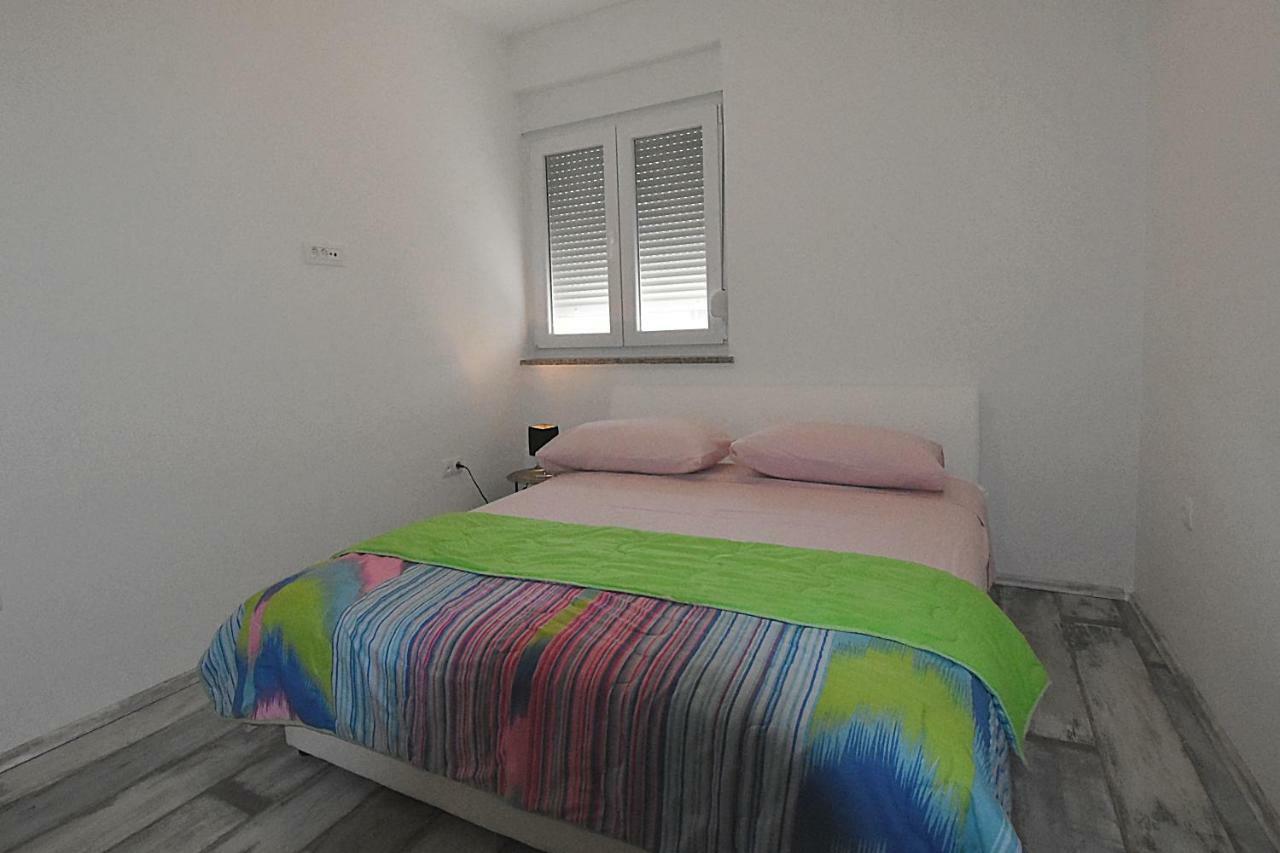 Marine Apartamento Sukošan Exterior foto